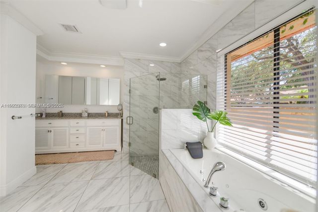 2900 NW 25th Way, Boca Raton, FL 33434