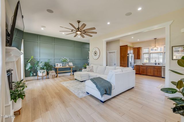 2338 Edinburgh Channel Road, Kingsport, TN 37664