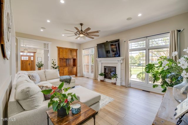 2338 Edinburgh Channel Road, Kingsport, TN 37664