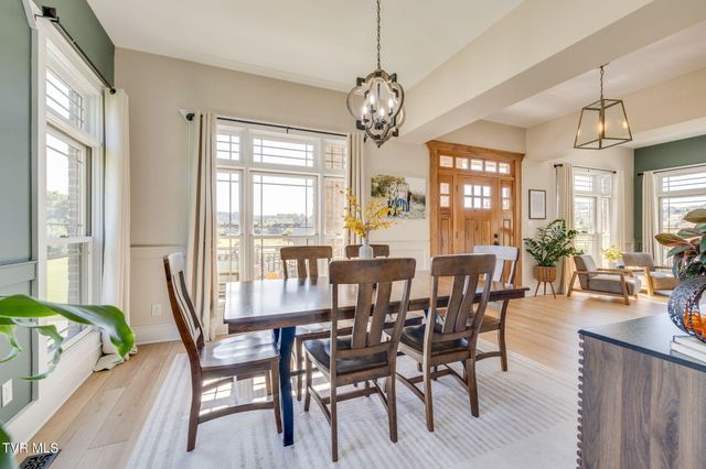 2338 Edinburgh Channel Road, Kingsport, TN 37664