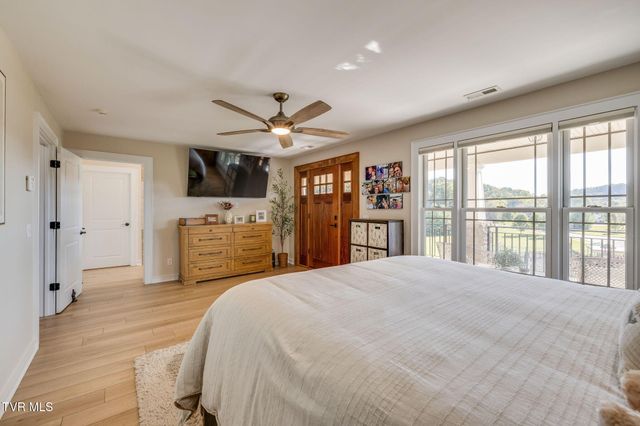 2338 Edinburgh Channel Road, Kingsport, TN 37664