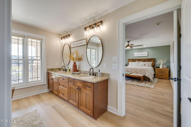 2338 Edinburgh Channel Road, Kingsport, TN 37664