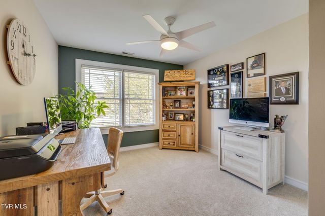 2338 Edinburgh Channel Road, Kingsport, TN 37664