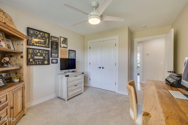 2338 Edinburgh Channel Road, Kingsport, TN 37664