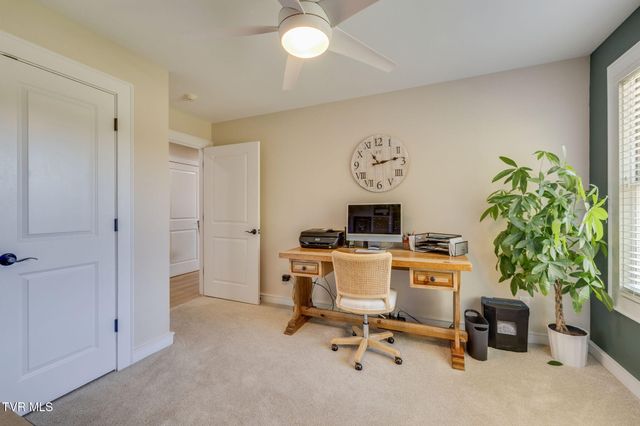 2338 Edinburgh Channel Road, Kingsport, TN 37664