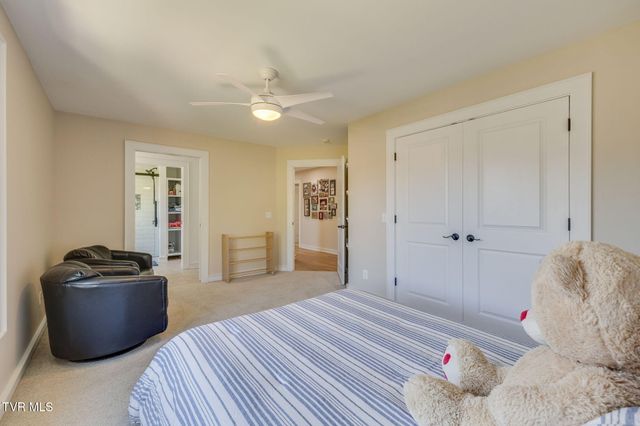 2338 Edinburgh Channel Road, Kingsport, TN 37664