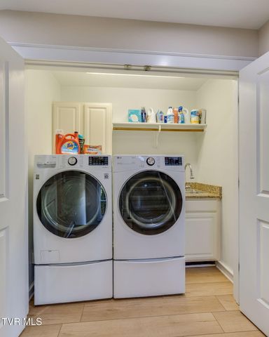 2338 Edinburgh Channel Road, Kingsport, TN 37664