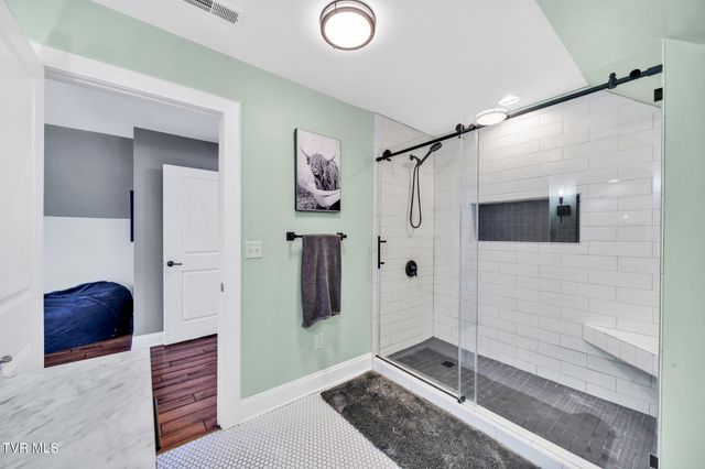 2338 Edinburgh Channel Road, Kingsport, TN 37664