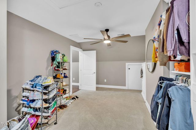 2338 Edinburgh Channel Road, Kingsport, TN 37664