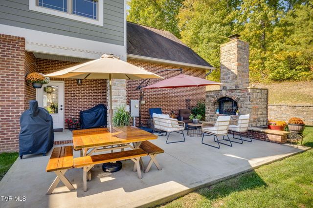 2338 Edinburgh Channel Road, Kingsport, TN 37664