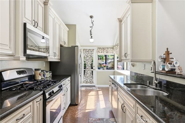 6674 Cozy Wood Court, Whittier, CA 90601