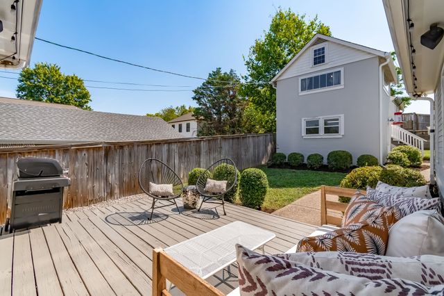 908 Boscobel St, Nashville, TN 37206