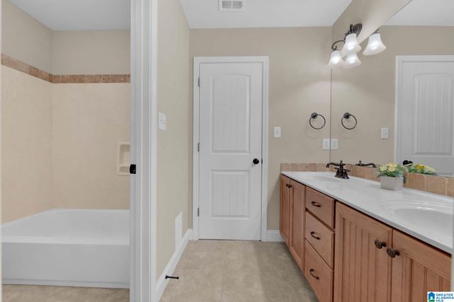 7448 TURNBERRY DRIVE, Gardendale, AL 35071