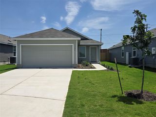 104 Burt Rainey LN, Jarrell, TX 76537