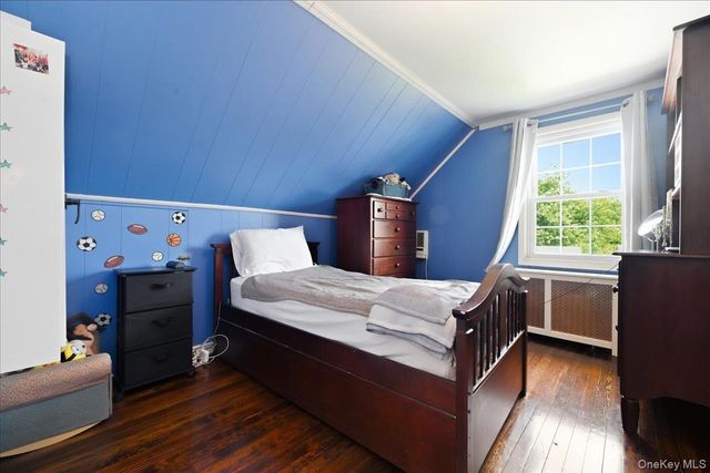 710 Premier Boulevard, New Hyde Park, NY 11040