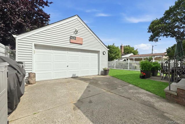 710 Premier Boulevard, New Hyde Park, NY 11040