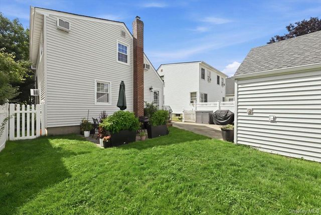 710 Premier Boulevard, New Hyde Park, NY 11040