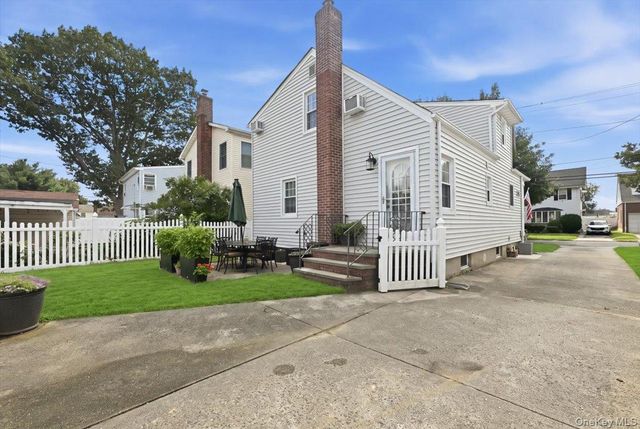 710 Premier Boulevard, New Hyde Park, NY 11040