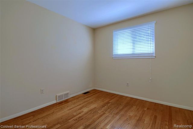 41928 River Oaks, Plymouth, MI 48170