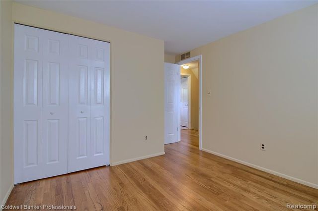 41928 River Oaks, Plymouth, MI 48170
