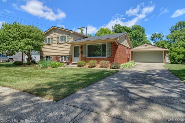 41928 River Oaks, Plymouth, MI 48170