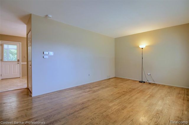 41928 River Oaks, Plymouth, MI 48170
