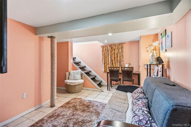194 Woodfield Road, West Hempstead, NY 11552