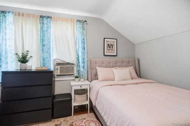 194 Woodfield Road, West Hempstead, NY 11552