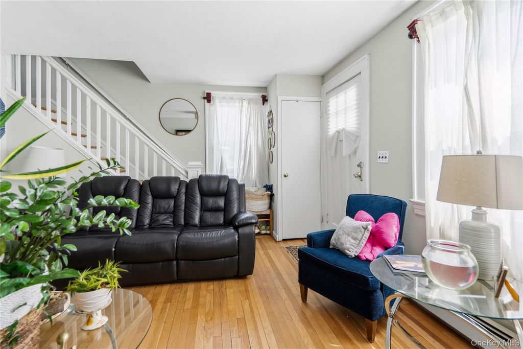 194 Woodfield Road, West Hempstead, NY 11552 — photo 4