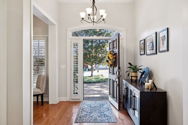 4565 Winfield Dr, Nashville, TN 37211