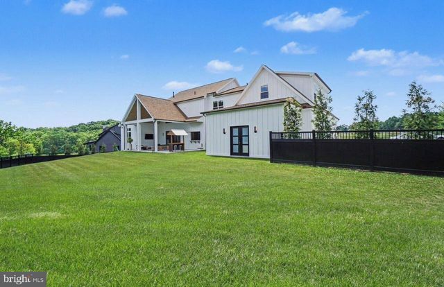 114 JILLIAN WAY, Hummelstown, PA 17036