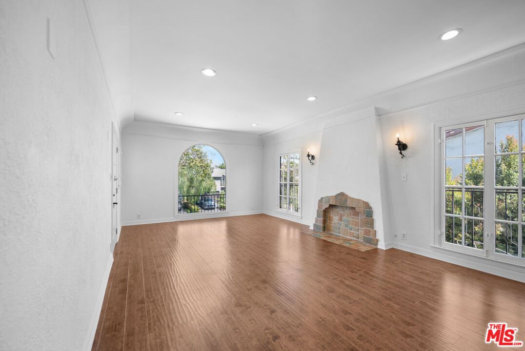 123 S Orange Drive, Los Angeles, CA 90036