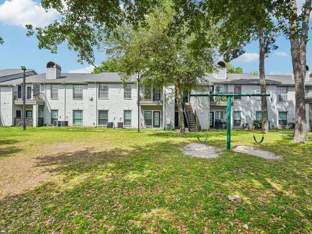 4211 Clay Hill Drive 906, Houston, TX 77084