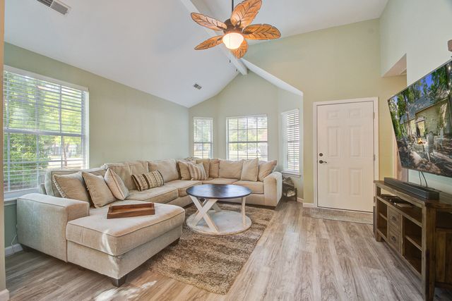 100 Fern Court, Summerville, SC 29486