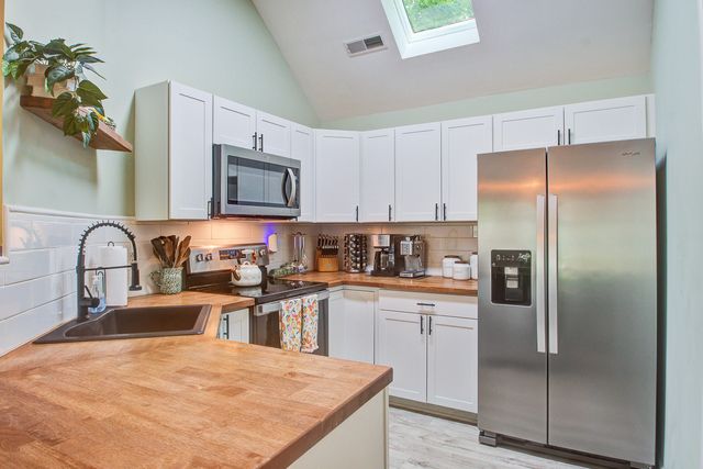 100 Fern Court, Summerville, SC 29486