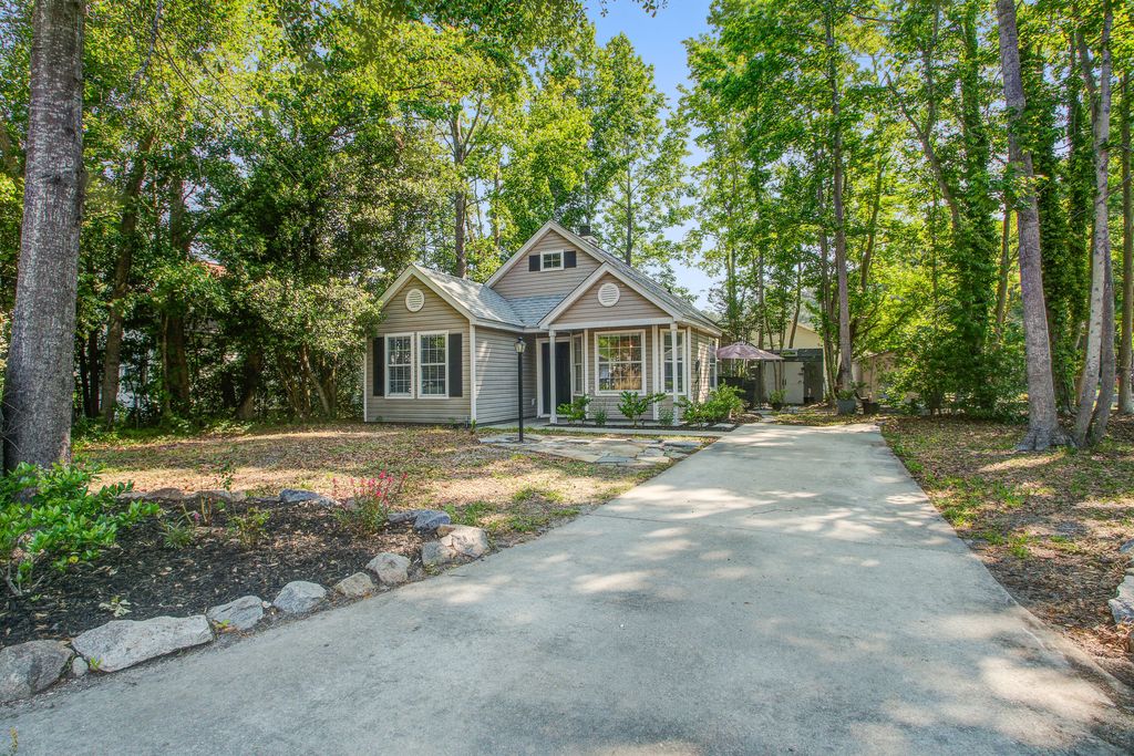 100 Fern Court, Summerville, SC 29486