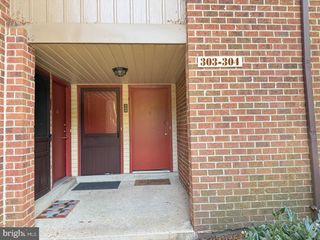 304-A CYPRESS POINT CIR, Mount Laurel, NJ 08054