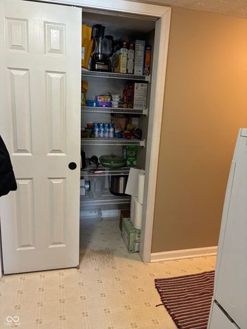 10497 Silver Ridge Circle, Fishers, IN 46038