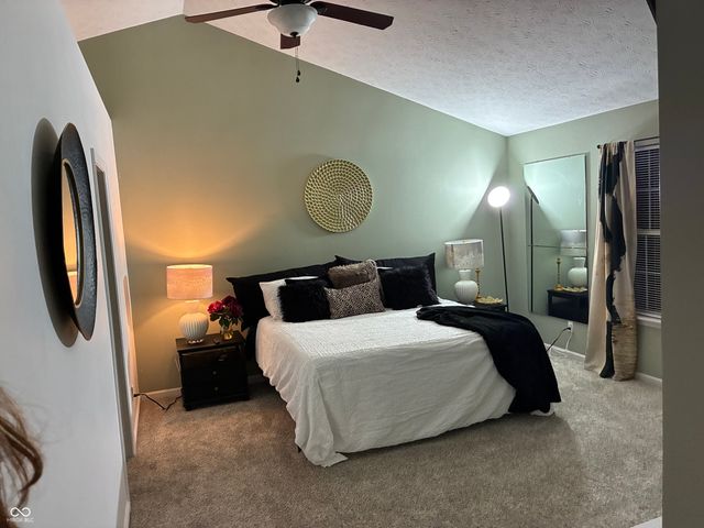 10497 Silver Ridge Circle, Fishers, IN 46038