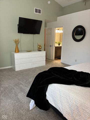 10497 Silver Ridge Circle, Fishers, IN 46038