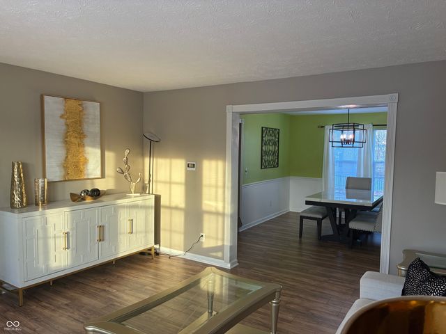 10497 Silver Ridge Circle, Fishers, IN 46038