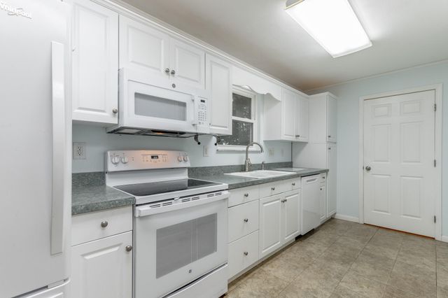 445 Mohawk Drive, Cleveland, TN 37312