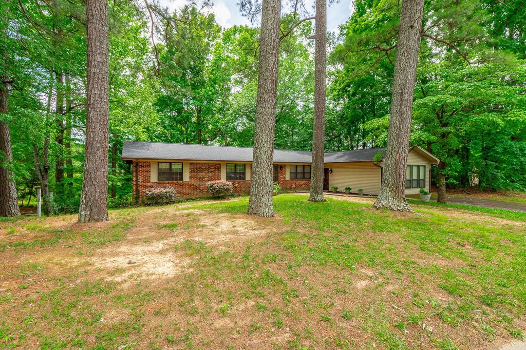 445 Mohawk Drive, Cleveland, TN 37312