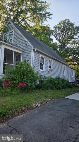 5623 6TH ST N, Arlington, VA 22205