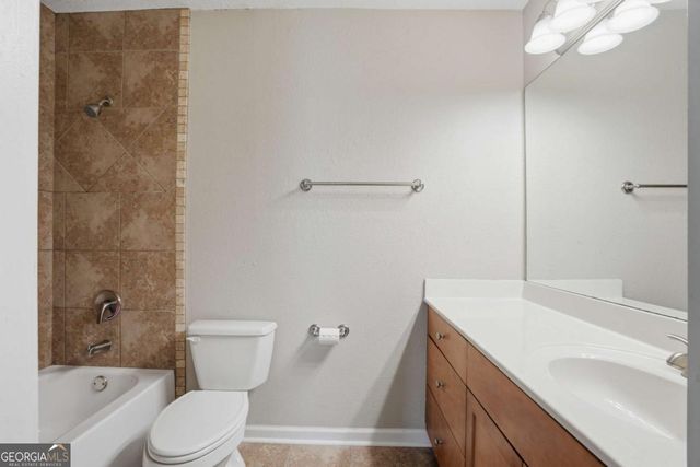 215 Winding River Drive F, Atlanta, GA 30350