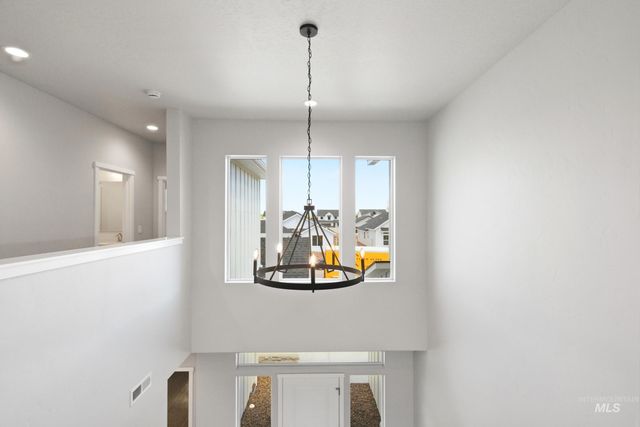 7103 E Marble Springs Dr, Nampa, ID 83687