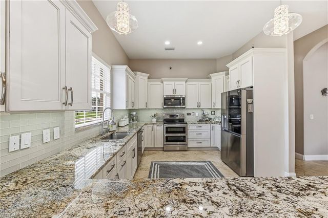 3810 SW 19th PL, Cape Coral, FL 33914
