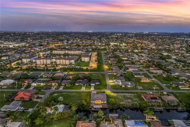 3810 SW 19th PL, Cape Coral, FL 33914