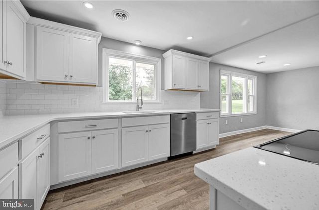 525 MOUNTAIN RD, Dillsburg, PA 17019