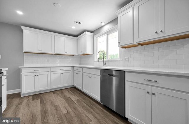 525 MOUNTAIN RD, Dillsburg, PA 17019
